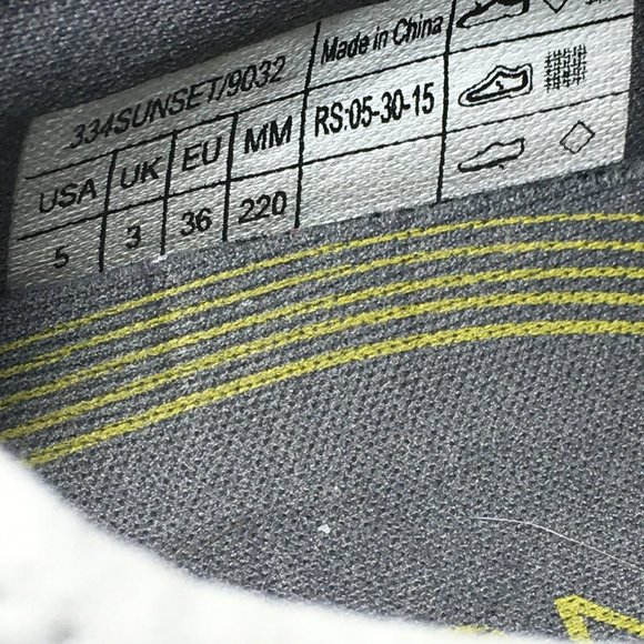 Vionic Mary Jane Sneakers Size 5 - Picture 9 of 9